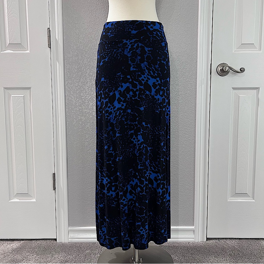 Kensie Animal Print Knit Maxi Skirt